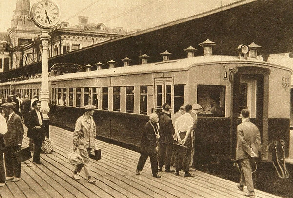 Electric multiple unit train, Moscow, USSR, 1920s