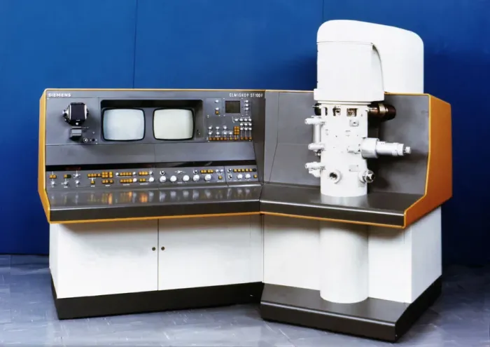 Framed Print : Electronic microscope of Siemens transmission ST100F Framed Print : Electronic microscope of Siemens transmission ST100F