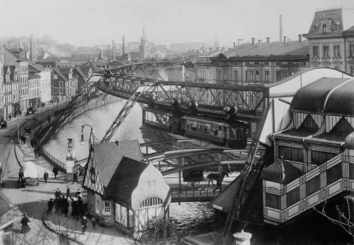 Framed Print : Elerfeld-Barmen Road, view of city, Germany, 1913. Creators: Bain News Service, George Graham Bain Framed Print : Elerfeld-Barmen Road, view of city, Germany, 1913. Creators: Bain News Service, George Graham Bain