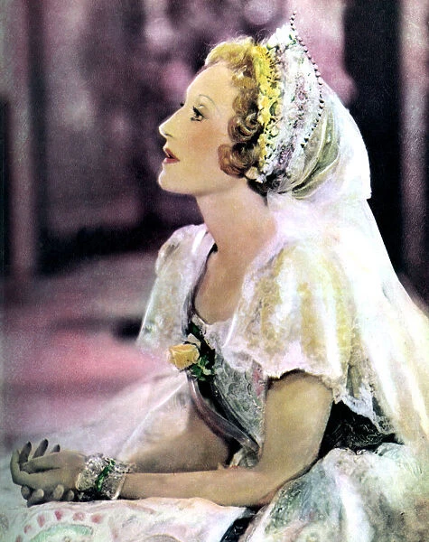 Elisabeth Bergner, Austro-Hungarian born actress, 1934-1935
