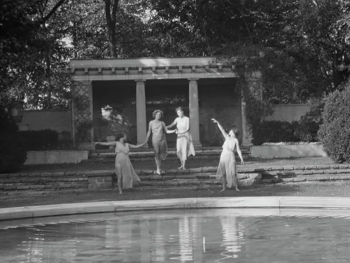 Framed Print : Elizabeth Duncan dancers, between 1916 and 1941. Creator: Arnold Genthe Framed Print : Elizabeth Duncan dancers, between 1916 and 1941. Creator: Arnold Genthe