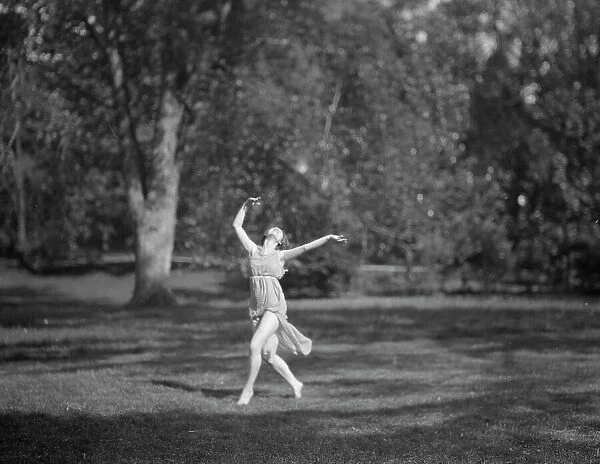 Elizabeth Duncan dancers and children, 1920 Creator: Arnold Genthe