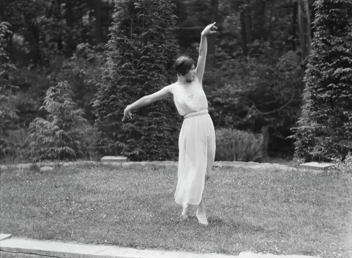 Framed Print : Elizabeth Duncan dancers and children, 1926 Creator: Arnold Genthe Framed Print : Elizabeth Duncan dancers and children, 1926 Creator: Arnold Genthe