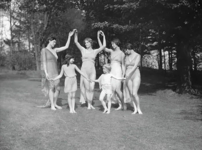 Framed Print : Elizabeth Duncan dancers and children, 1929 Creator: Arnold Genthe Framed Print : Elizabeth Duncan dancers and children, 1929 Creator: Arnold Genthe
