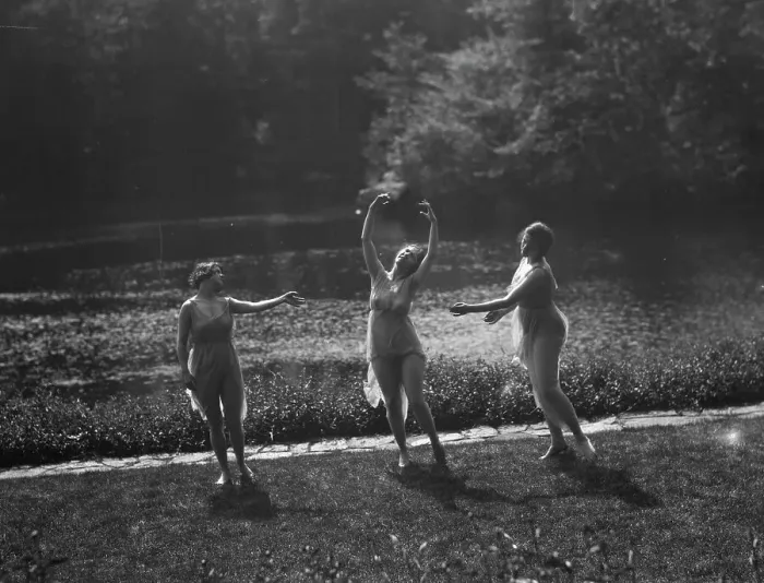 Framed Print : Elizabeth Duncan dancers and children, between 1916 and 1941. Creator: Arnold Genthe