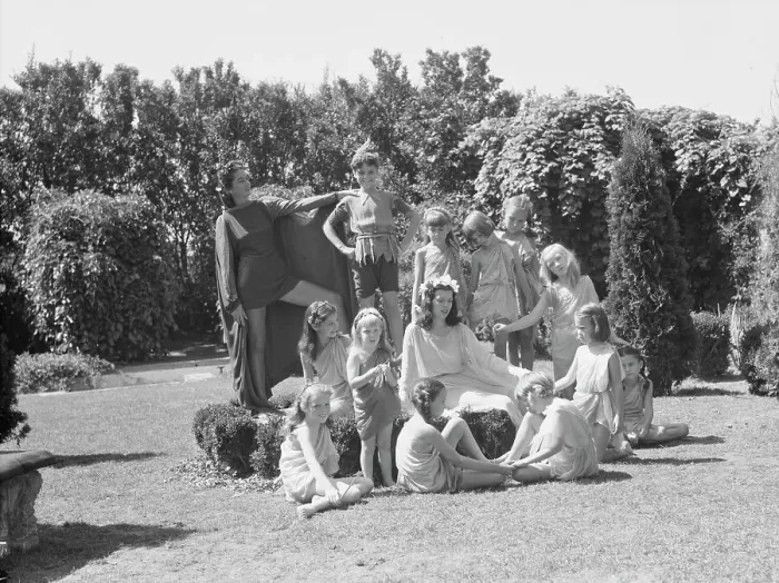 Framed Print : Elizabeth Duncan dancers and children, portrait photograph, 1941 Creator: Arnold Genthe Framed Print : Elizabeth Duncan dancers and children, portrait photograph, 1941 Creator: Arnold Genthe