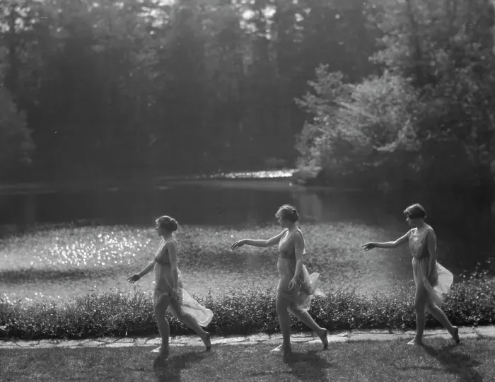 Framed Print : Elizabeth Duncan dancers and children, between 1916 and 1941. Creator: Arnold Genthe Framed Print : Elizabeth Duncan dancers and children, between 1916 and 1941. Creator: Arnold Genthe