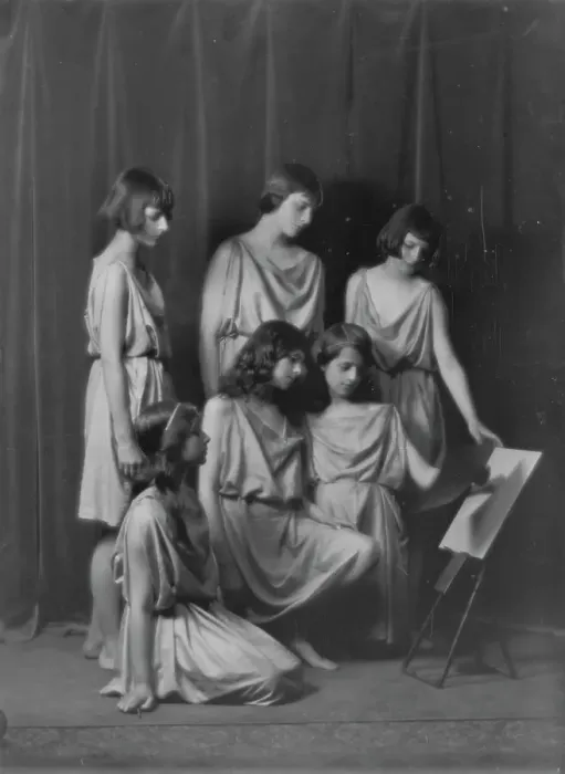 Framed Print : Elizabeth Duncan dancers and children, between 1916 and 1941. Creator: Arnold Genthe Framed Print : Elizabeth Duncan dancers and children, between 1916 and 1941. Creator: Arnold Genthe