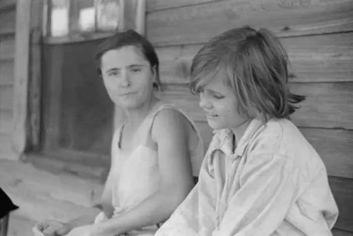 Framed Print : Elizabeth and Ida Tengle, Hale County, Alabama, 1936. Creator: Walker Evans Framed Print : Elizabeth and Ida Tengle, Hale County, Alabama, 1936. Creator: Walker Evans