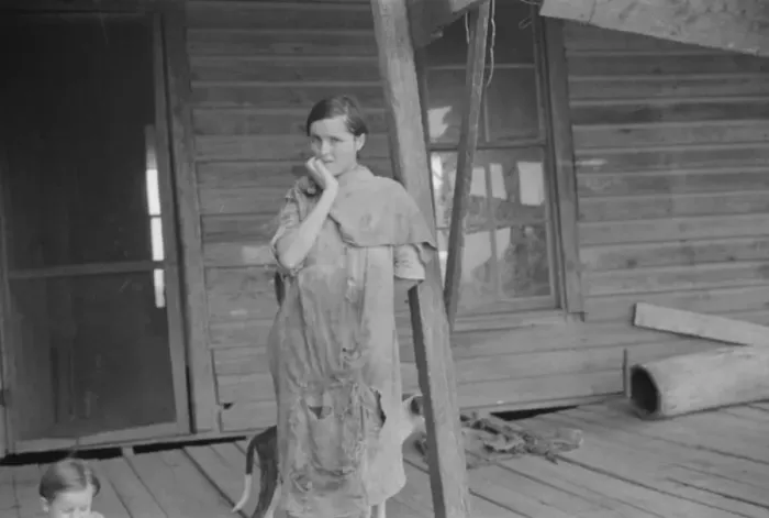 Framed Print : Elizabeth Tengle on porch, Hale County, Alabama, 1936. Creator: Walker Evans