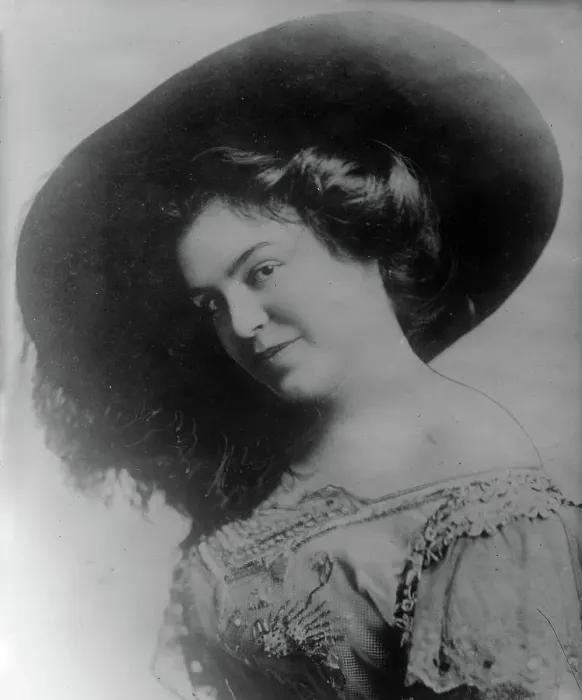 Framed Print : Elizabeth Wood, between c1910 and c1915. Creator: Bain News Service Framed Print : Elizabeth Wood, between c1910 and c1915. Creator: Bain News Service