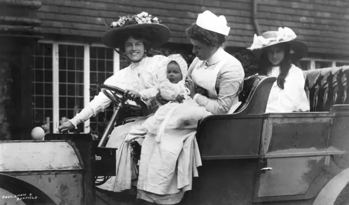 Framed Print : Ellaline Terriss, British actress, with her daughter and baby, c1906 Framed Print : Ellaline Terriss, British actress, with her daughter and baby, c1906