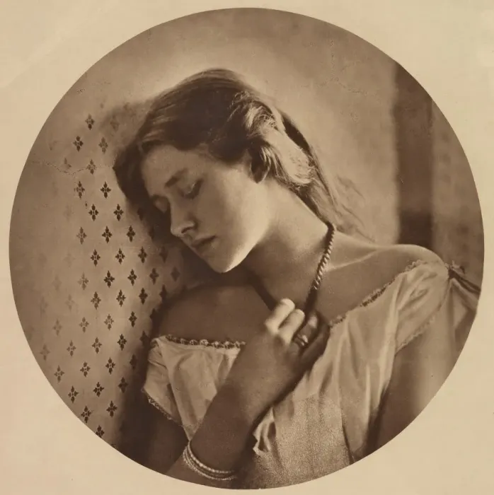 Framed Print : Ellen Terry, at the age of sixteen, 1864, printed ca. 1913 Framed Print : Ellen Terry, at the age of sixteen, 1864, printed ca. 1913