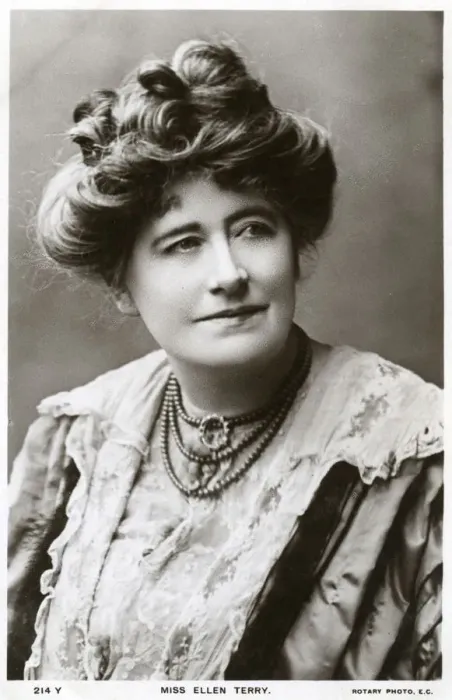 Framed Print : Ellen Terry, British actress, c1900s(?). Artist: Rotary Photo Framed Print : Ellen Terry, British actress, c1900s(?). Artist: Rotary Photo
