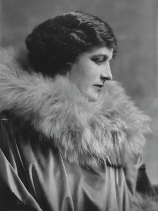 Framed Print : Elliott, Maxine, Miss, portrait photograph, 1917. Creator: Arnold Genthe Framed Print : Elliott, Maxine, Miss, portrait photograph, 1917. Creator: Arnold Genthe