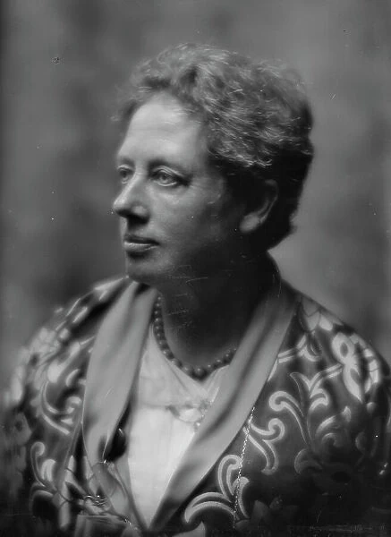 Ellis, Havelock, Mrs. portrait photograph, 1914. Creator: Arnold Genthe