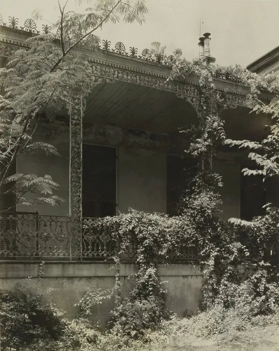 Framed Print : Elmscourt, Natchez, Adams County, Mississippi, 1938. Creator: Frances Benjamin Johnston