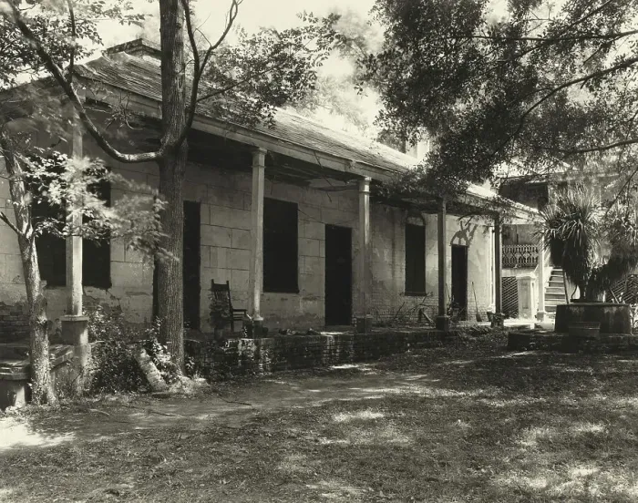 Framed Print : Elmscourt, quarters, Natchez, Adams County, Mississippi, 1938. Creator: Frances Benjamin Johnston Framed Print : Elmscourt, quarters, Natchez, Adams County, Mississippi, 1938. Creator: Frances Benjamin Johnston