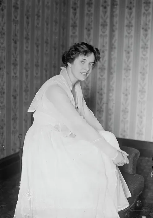 Framed Print : Elsie Alder, between c1915 and c1920. Creator: Bain News Service Framed Print : Elsie Alder, between c1915 and c1920. Creator: Bain News Service