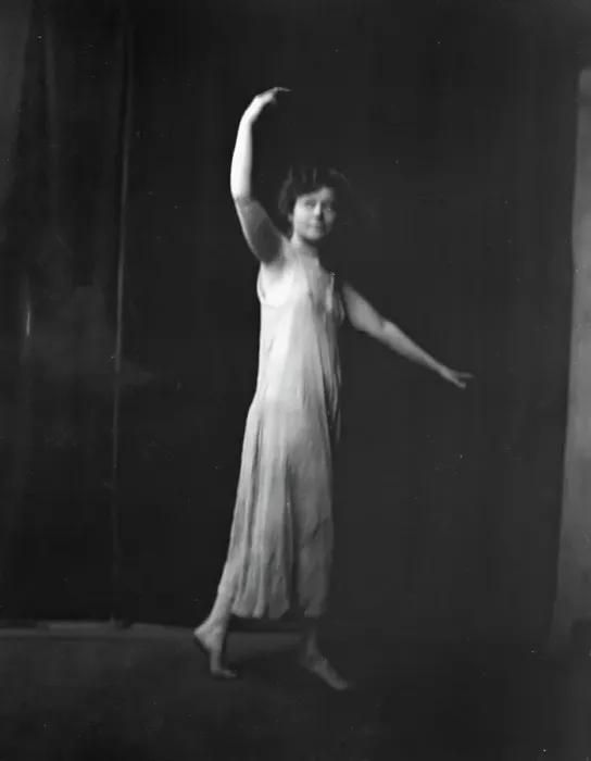 Framed Print : Elsie Dufour dancer, between 1918 and 1920. Creator: Arnold Genthe Framed Print : Elsie Dufour dancer, between 1918 and 1920. Creator: Arnold Genthe