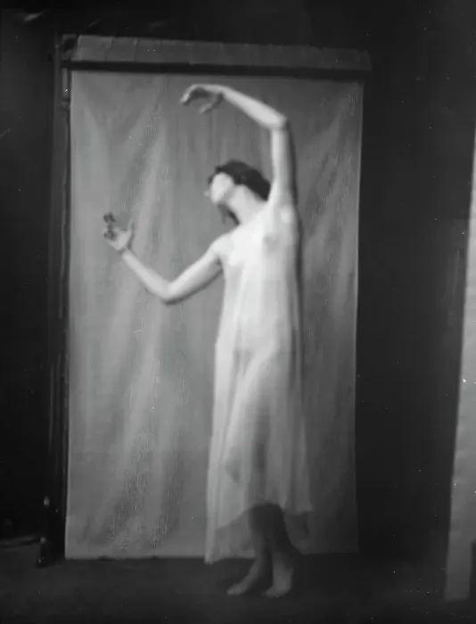 Framed Print : Elsie Dufour dancer, between 1918 and 1920. Creator: Arnold Genthe Framed Print : Elsie Dufour dancer, between 1918 and 1920. Creator: Arnold Genthe
