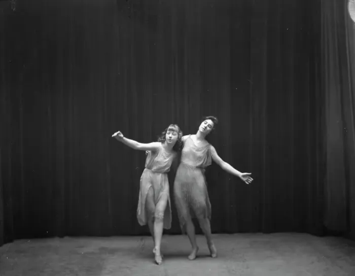 Framed Print : Elsie Dufour dancers, between 1918 and 1920. Creator: Arnold Genthe Framed Print : Elsie Dufour dancers, between 1918 and 1920. Creator: Arnold Genthe