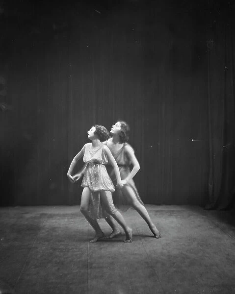 Elsie Dufour dancers, between 1918 and 1920. Creator: Arnold Genthe
