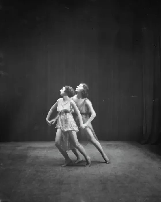 Framed Print : Elsie Dufour dancers, between 1918 and 1920. Creator: Arnold Genthe Framed Print : Elsie Dufour dancers, between 1918 and 1920. Creator: Arnold Genthe