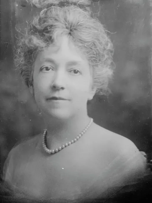 Framed Print : Elsie de Wolfe, 1914. Creator: Bain News Service Framed Print : Elsie de Wolfe, 1914. Creator: Bain News Service