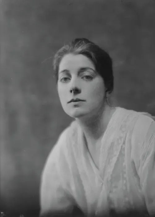 Framed Print : Elsinger, Miss, portrait photograph, 1917 Feb. 7. Creator: Arnold Genthe Framed Print : Elsinger, Miss, portrait photograph, 1917 Feb. 7. Creator: Arnold Genthe