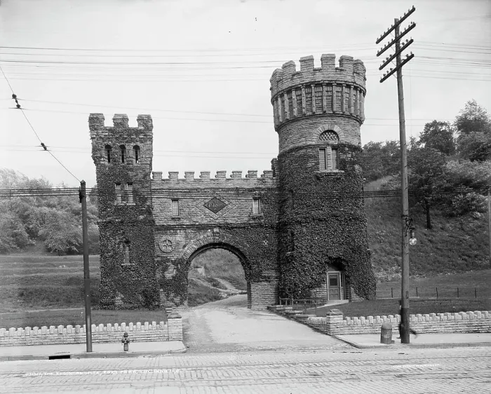 Framed Print : The Elsinore Tower gate, Eden Park, Cincinnati, Ohio, c.between 1900 and 1910. Creator: Unknown Framed Print : The Elsinore Tower gate, Eden Park, Cincinnati, Ohio, c.between 1900 and 1910. Creator: Unknown