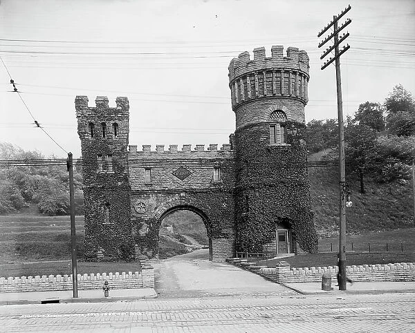 The Elsinore Tower gate, Eden Park, Cincinnati, Ohio, c.between 1900 and 1910. Creator: Unknown
