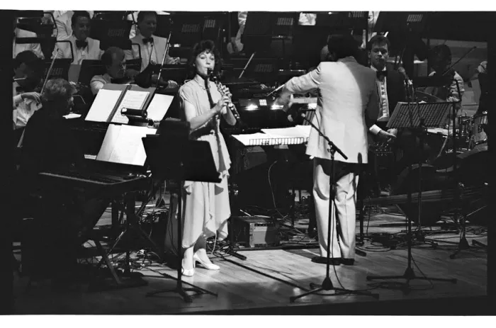 Framed Print : Emma Johnson, Barbican, London, 1991. Artist: Brian O Connor Framed Print : Emma Johnson, Barbican, London, 1991. Artist: Brian O Connor