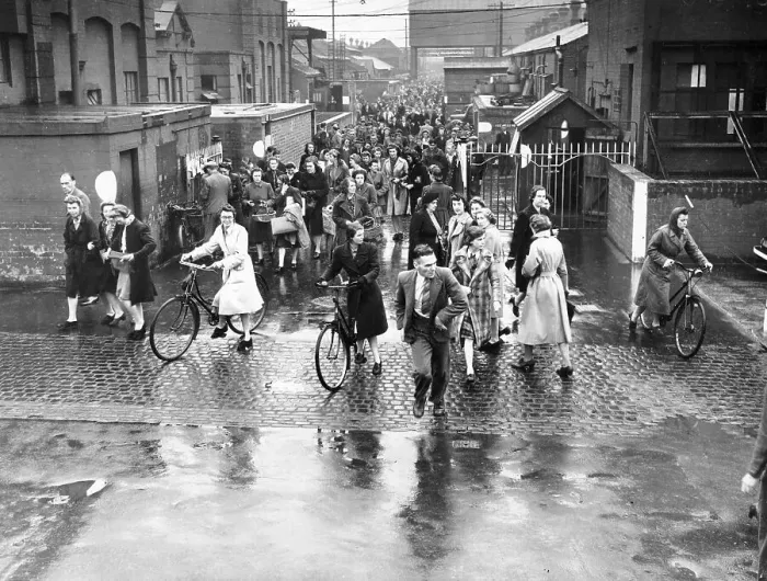 Framed Print : Employees leaving the Rolls-Royce works, Derby, WWII, c1939-c1945 Framed Print : Employees leaving the Rolls-Royce works, Derby, WWII, c1939-c1945
