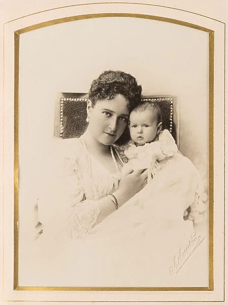 Empress Alexandra Fyodorovna with the infant Anastasia, fourth and youngest daughter of Nicholas II