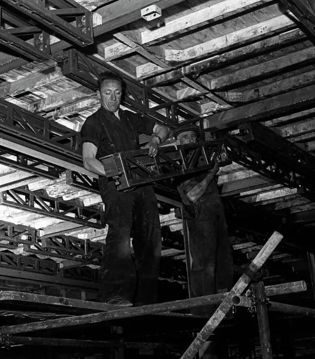 Framed Print : Engineers lifting steelwork into position, South Yorkshire, 1954. Artist: Michael Walters Framed Print : Engineers lifting steelwork into position, South Yorkshire, 1954. Artist: Michael Walters