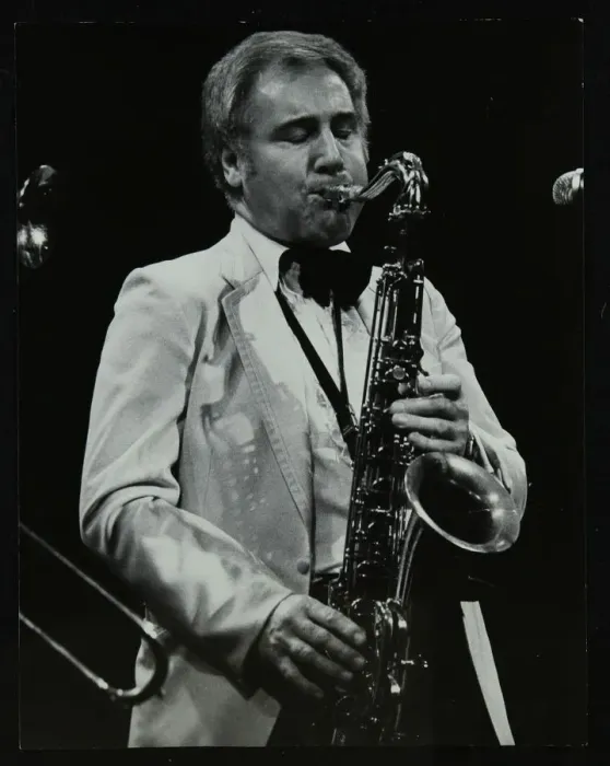 Framed Print : English Tenor saxophonist Stan Robinson playing at the Forum Theatre, Hatfield, Hertfordshire, 1984 Framed Print : English Tenor saxophonist Stan Robinson playing at the Forum Theatre, Hatfield, Hertfordshire, 1984