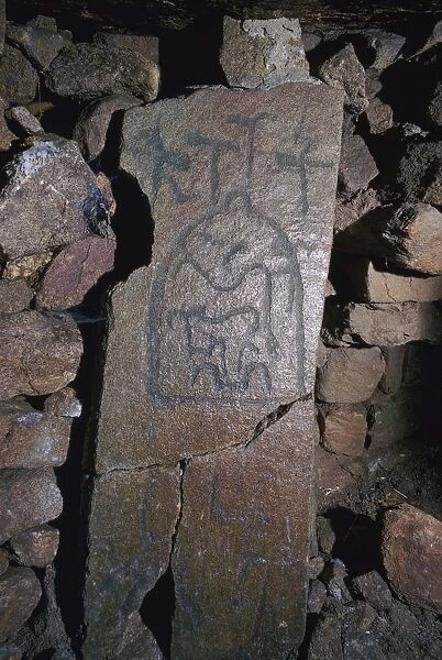 Engraved support from a tumulus, Prehistoric