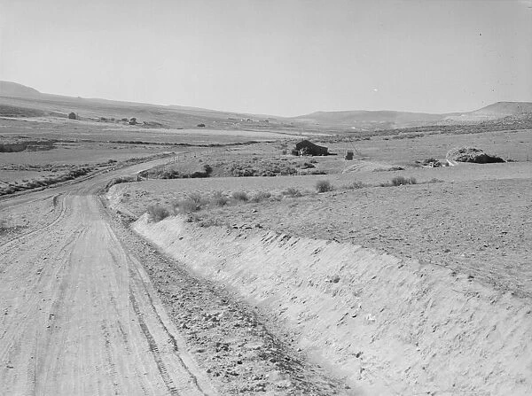 Entering Cow Hollow region... all are FSA borrowers, Malheur County, Oregon, 1939. Creator: Dorothea Lange