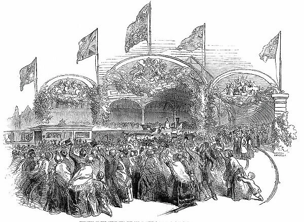 Entrance of the Queen into the Great Central Railway Station, Newcastle-Upon-Tyne, 1850. Creator: Ebenezer Landells