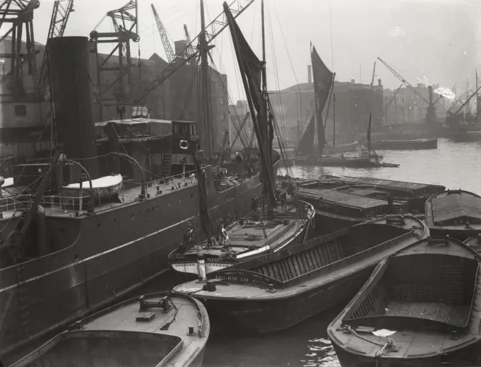 Framed Print : Entrance to St Katharines Dock, London, c1925 Framed Print : Entrance to St Katharines Dock, London, c1925