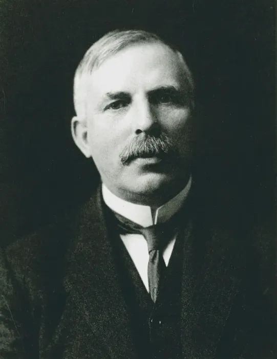 Framed Print : Ernest Rutherford (1871-1937), Nobel prize-winning atomic physicist, c1908 Framed Print : Ernest Rutherford (1871-1937), Nobel prize-winning atomic physicist, c1908