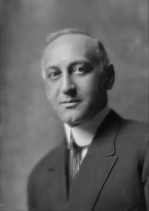 Framed Print : Esberg, Mr. or Mr. Melton, portrait photograph, 1915 Jan. Creator: Arnold Genthe Framed Print : Esberg, Mr. or Mr. Melton, portrait photograph, 1915 Jan. Creator: Arnold Genthe