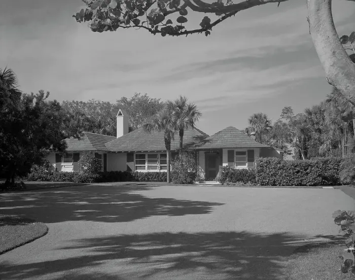 Framed Print : E.T. Fox, residence in Hobe Sound, Florida, 1960. Creator: Gottscho-Schleisner, Inc Framed Print : E.T. Fox, residence in Hobe Sound, Florida, 1960. Creator: Gottscho-Schleisner, Inc