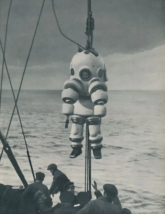 Framed Print : The Eternal Fight Against the Sea: Armoured Casing for the Deep-Sea Diver, c1935 Framed Print : The Eternal Fight Against the Sea: Armoured Casing for the Deep-Sea Diver, c1935