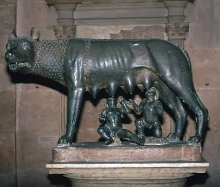 Framed Print : An Etruscan statue, The Capitoline Wolf Framed Print : An Etruscan statue, The Capitoline Wolf