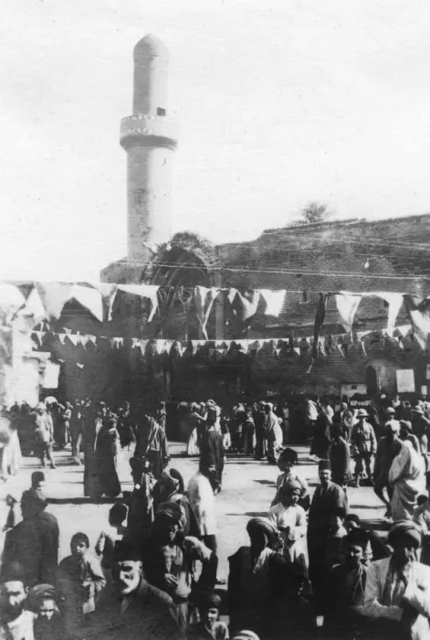Framed Print : Exchange square, Baghdad, Iraq, 1917-1919 Framed Print : Exchange square, Baghdad, Iraq, 1917-1919