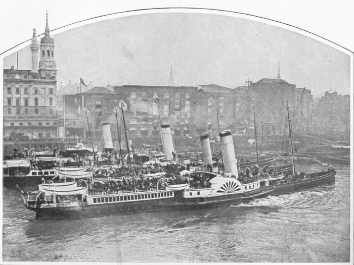 Framed Print : Excursion steamboats leaving Fresh Wharf, London Bridge, c1903 (1903) Framed Print : Excursion steamboats leaving Fresh Wharf, London Bridge, c1903 (1903)