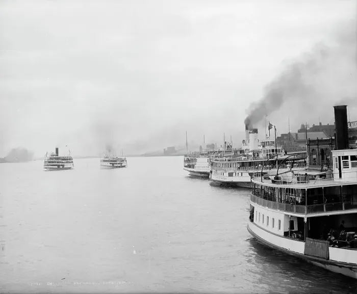 Framed Print : Excursion steamers, Detroit, Mich. between 1900 and 1908. Creator: Unknown Framed Print : Excursion steamers, Detroit, Mich. between 1900 and 1908. Creator: Unknown