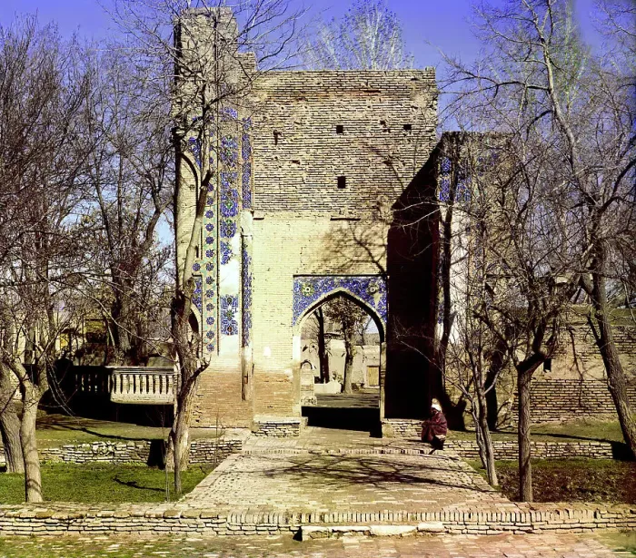 Framed Print : Exit from the Gur-Emir mosque, Samarkand, between 1905 and 1915. Creator: Sergey Mikhaylovich Prokudin-Gorsky Framed Print : Exit from the Gur-Emir mosque, Samarkand, between 1905 and 1915. Creator: Sergey Mikhaylovich Prokudin-Gorsky